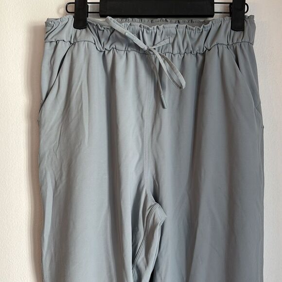 Lululemon Women’s gray Stretch High-Rise Crop pull on pants casual size 6 - GUC - Picture 7 of 15